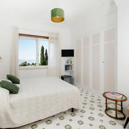 Donna Carolina Capri Bed & Breakfast