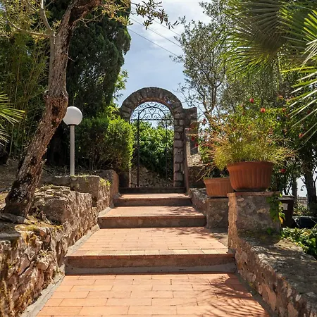 Bed & Breakfast Donna Carolina Capri